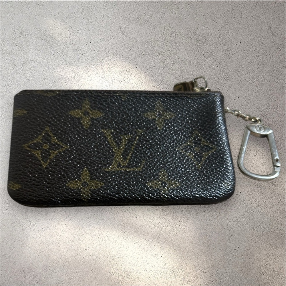 Louis Vuitton Black and Gold Monogram Key Holder